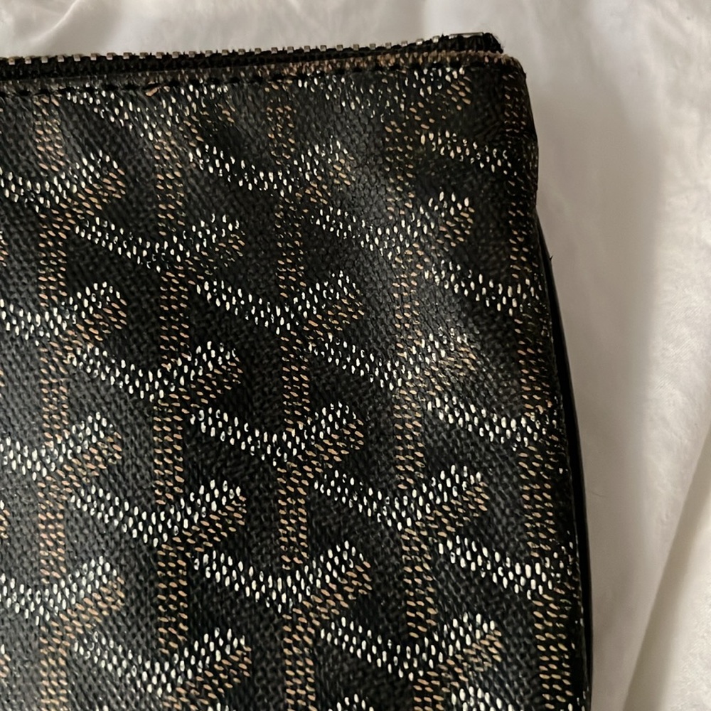 Pouch